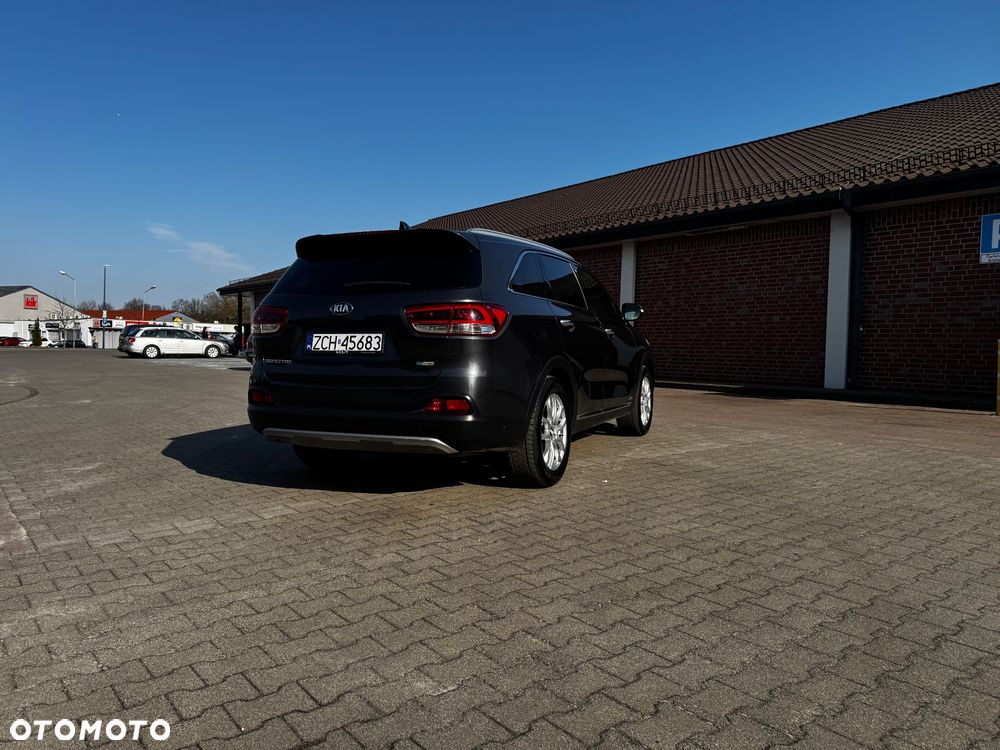 Kia Sorento 2.2 CRDi AWD Platinum Edition - 4