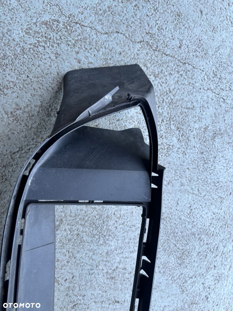 BMW F10 RAMKA KRATKI ZDERZAKA PRZOD 8049347 - 2