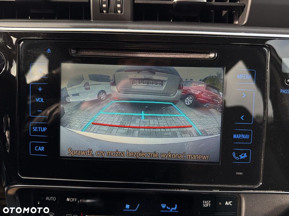 Toyota Auris - 23