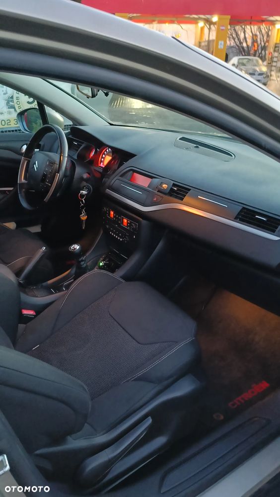 Citroën C5 HDi 135 FAP Confort - 19