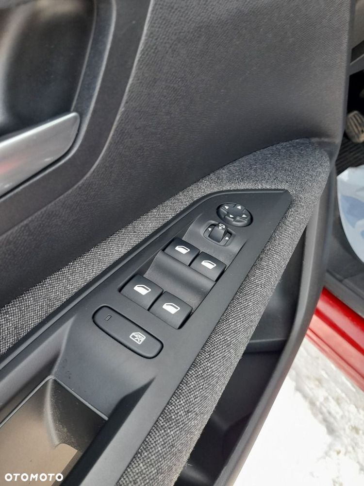 Peugeot 3008 1.2 PureTech Active Pack S&S - 11