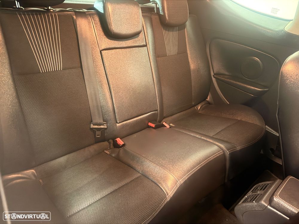 Renault Mégane Coupe 1.5 dCi Dynamique S - 9