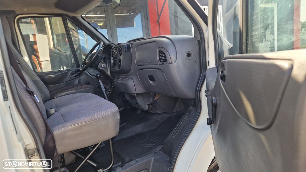 Ford Transit 2.4 TDCI - 13