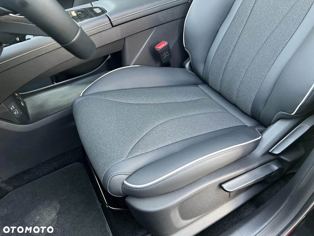 Omoda 5 1.5 T-GDI Hybrid Comfort DHT - 12