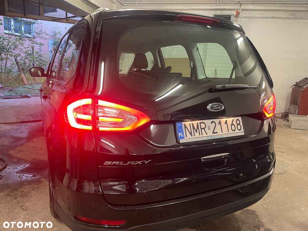 Ford Galaxy 2.0 EcoBlue Titanium - 10