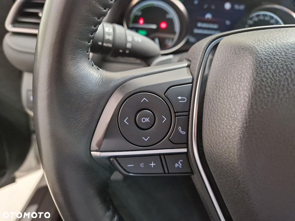 Toyota Camry 2.5 Hybrid Executive CVT - 13