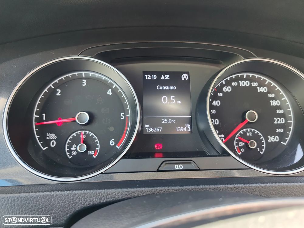 VW Golf 1.6 TDI SCR Trendline - 8