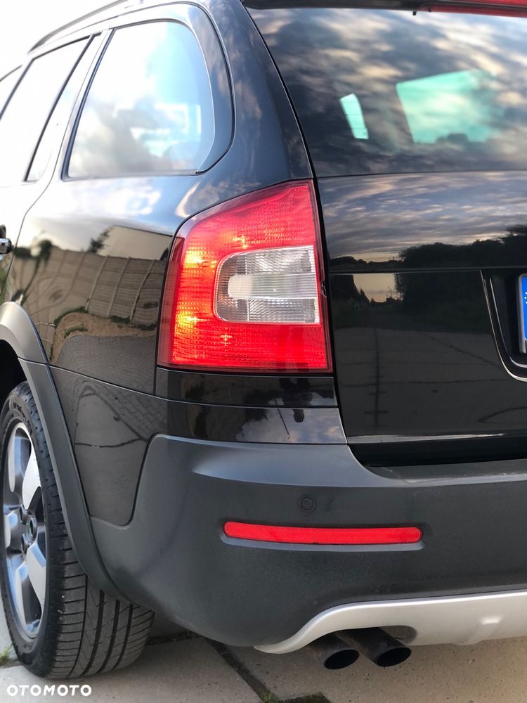 Skoda Octavia 2.0 TDI DPF 4x4 DSG Scout - 21