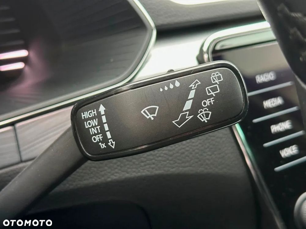 Skoda Superb 2.0 TSI Ambition DSG - 18