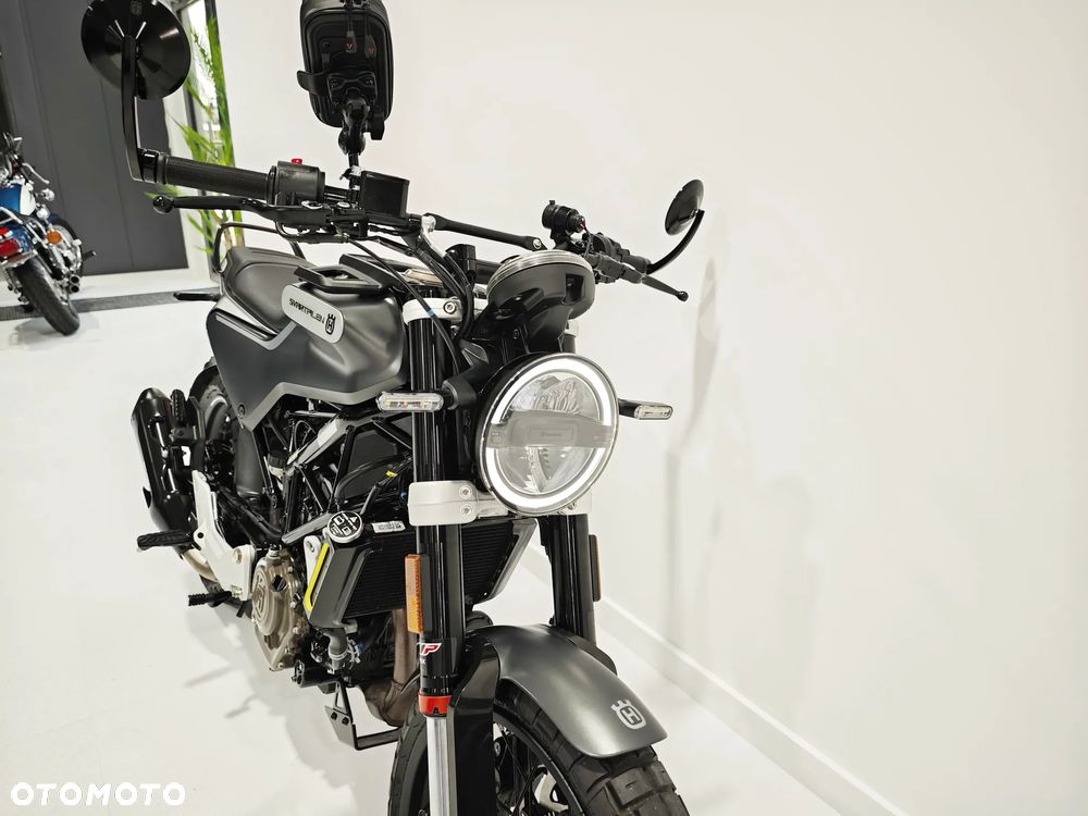 Husqvarna Svartpilen - 10