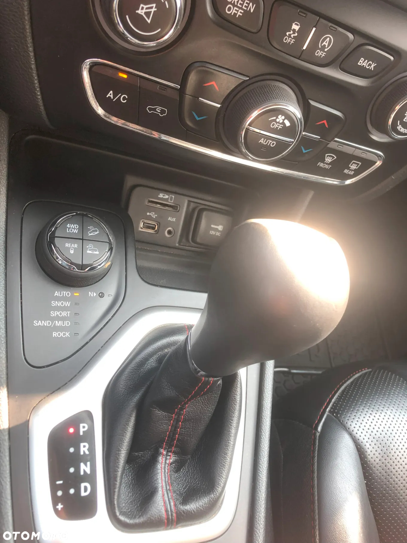 Jeep Cherokee 3.2 V6 Active Drive Lock Trailhawk - 36