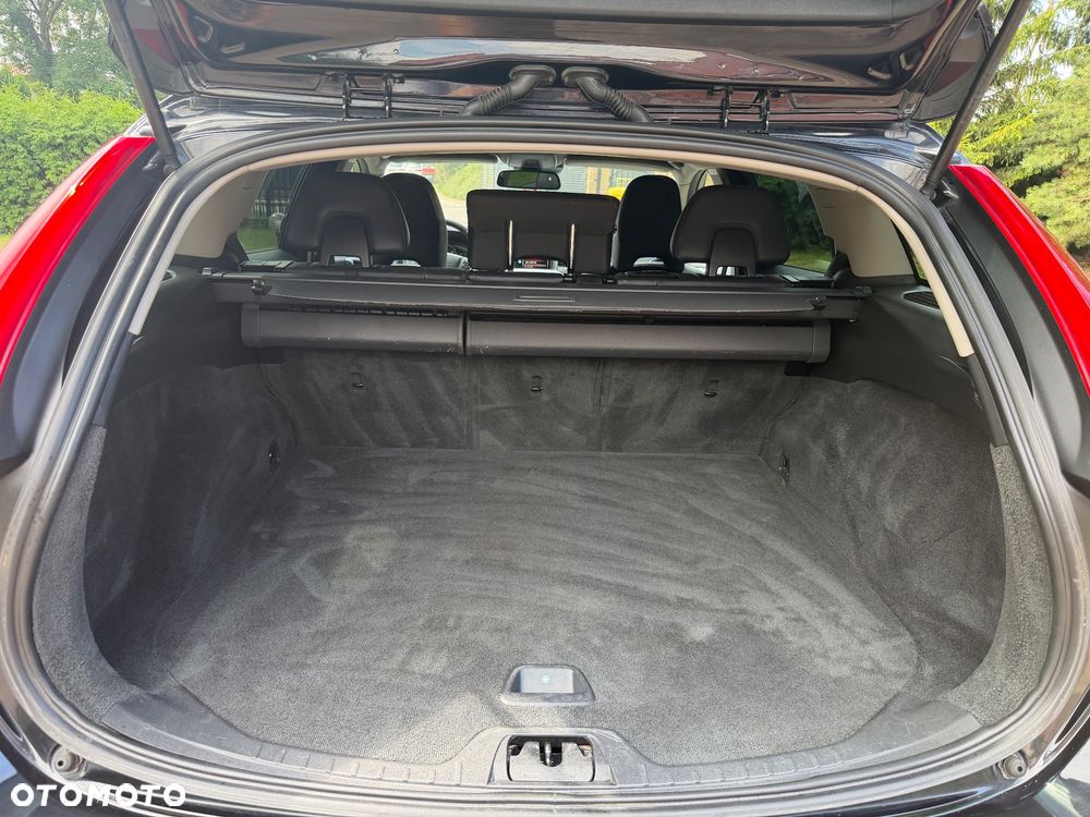 Volvo V60 D2 R-Design Momentum - 19