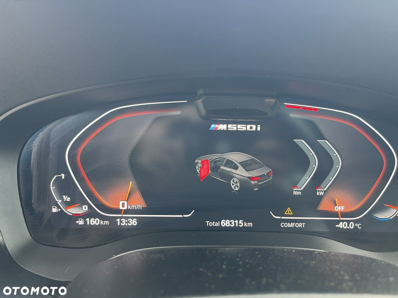 BMW Seria 5 M550i xDrive sport - 7