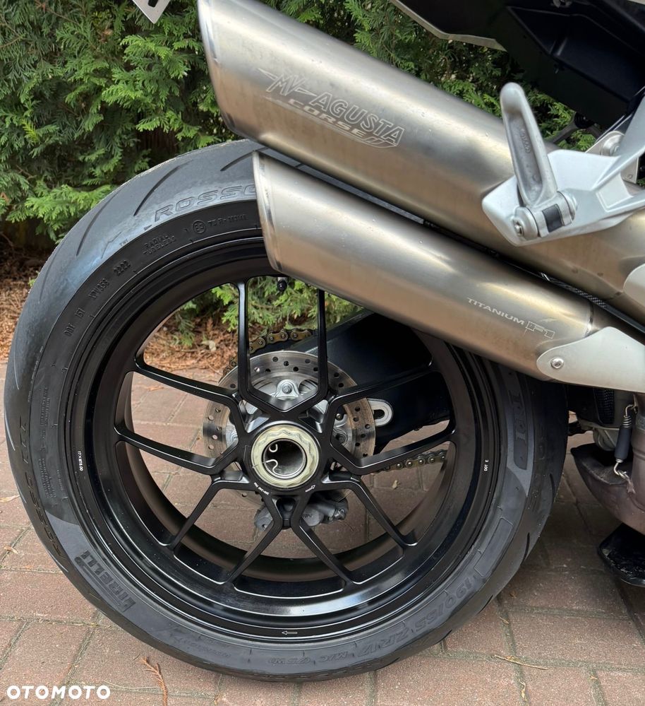 MV AGUSTA Brutale - 8