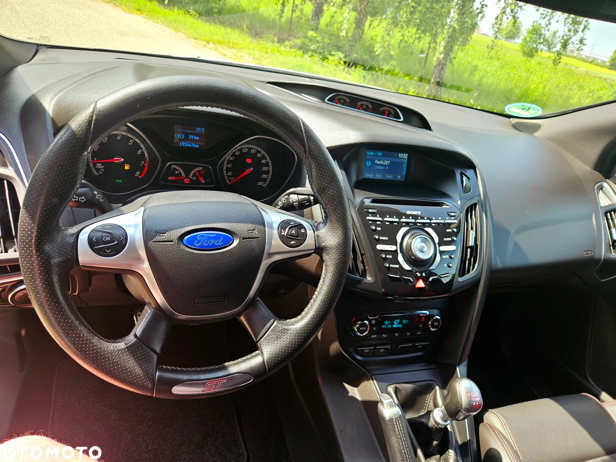 Ford Focus 2.0 EcoBoost ST mit Leder-Sport-Paket - 33
