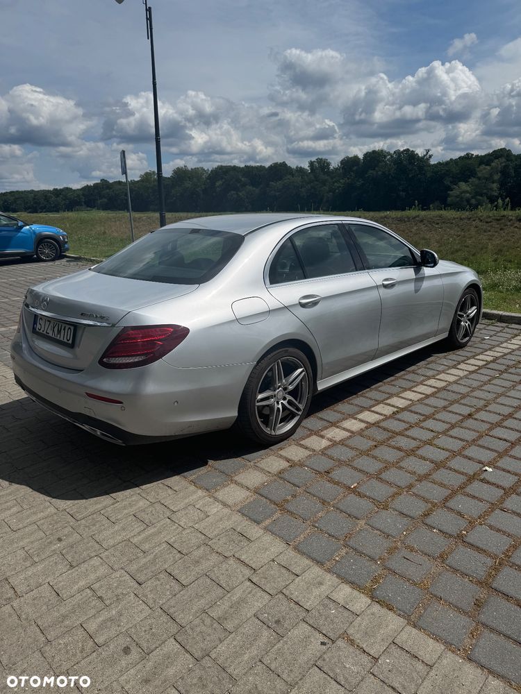 Mercedes-Benz Klasa E 220 d 9G-TRONIC AMG Line - 3