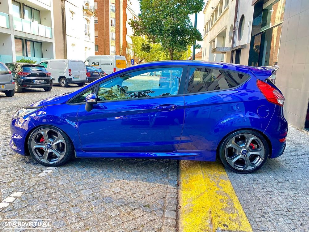 Ford Fiesta 1.6 T ST - 8