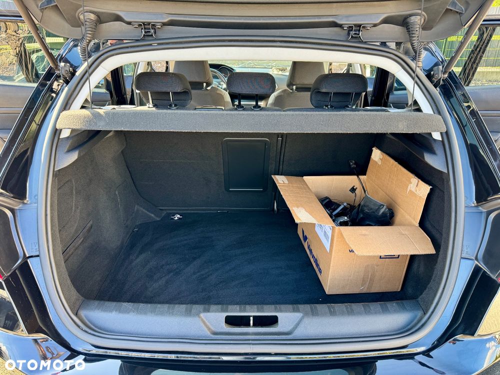 Peugeot 308 - 25