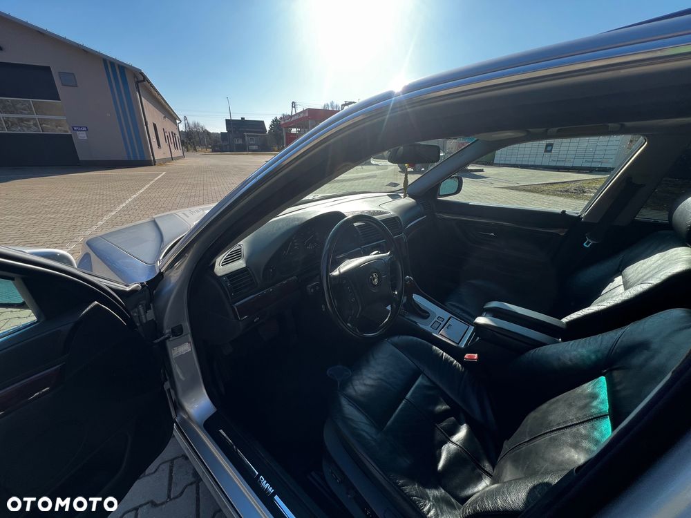 BMW Seria 7 - 8