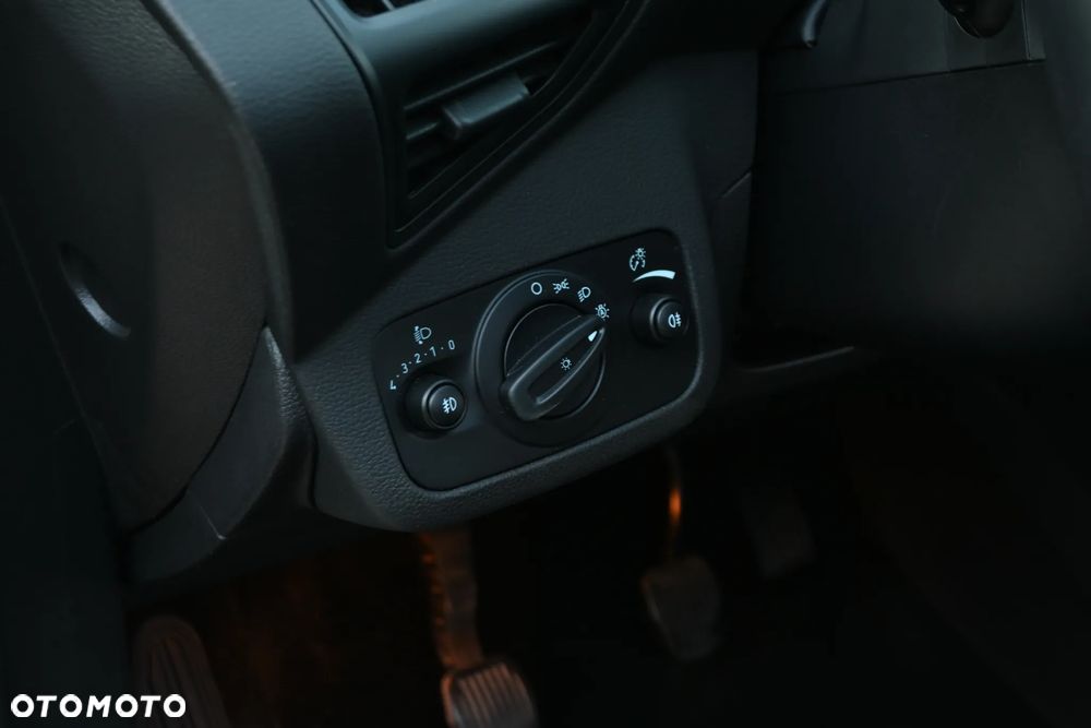 Ford Kuga 2.0 TDCi 4x2 Titanium - 30