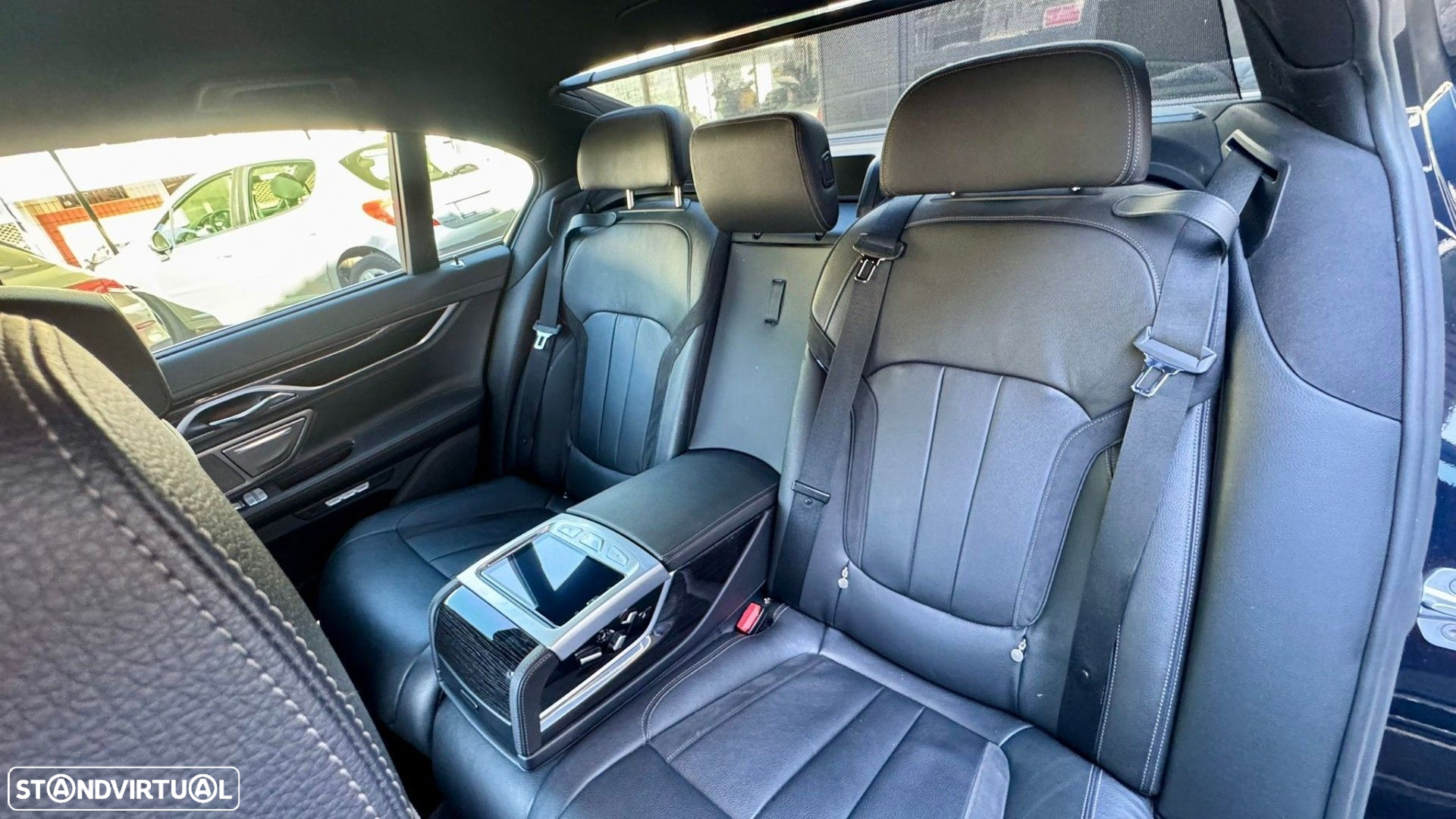 BMW 730 d xDrive Pack M - 11
