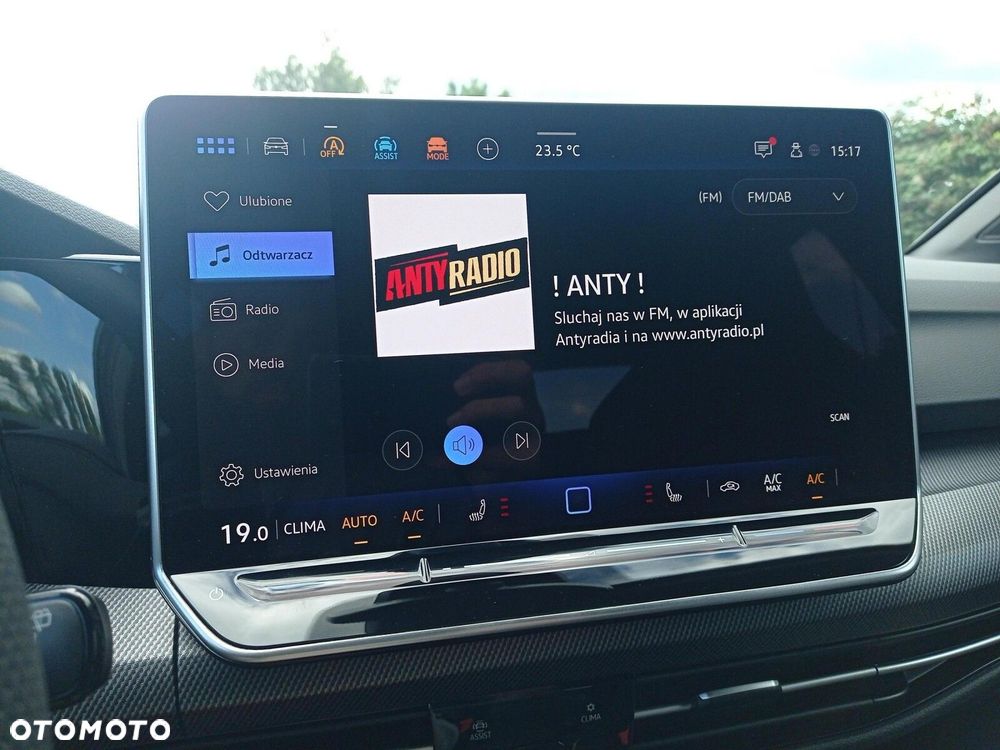 Volkswagen Golf - 32