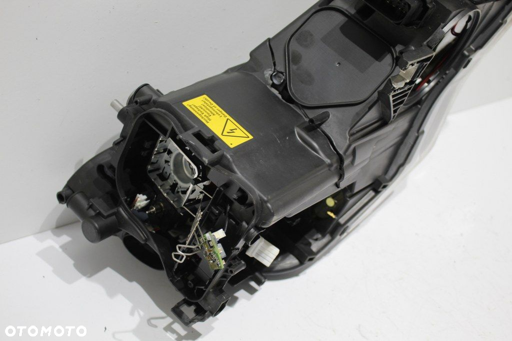 Audi A1 8X0 Xenon Lampa Przód Przednia Lewa Uszkodzona - 4