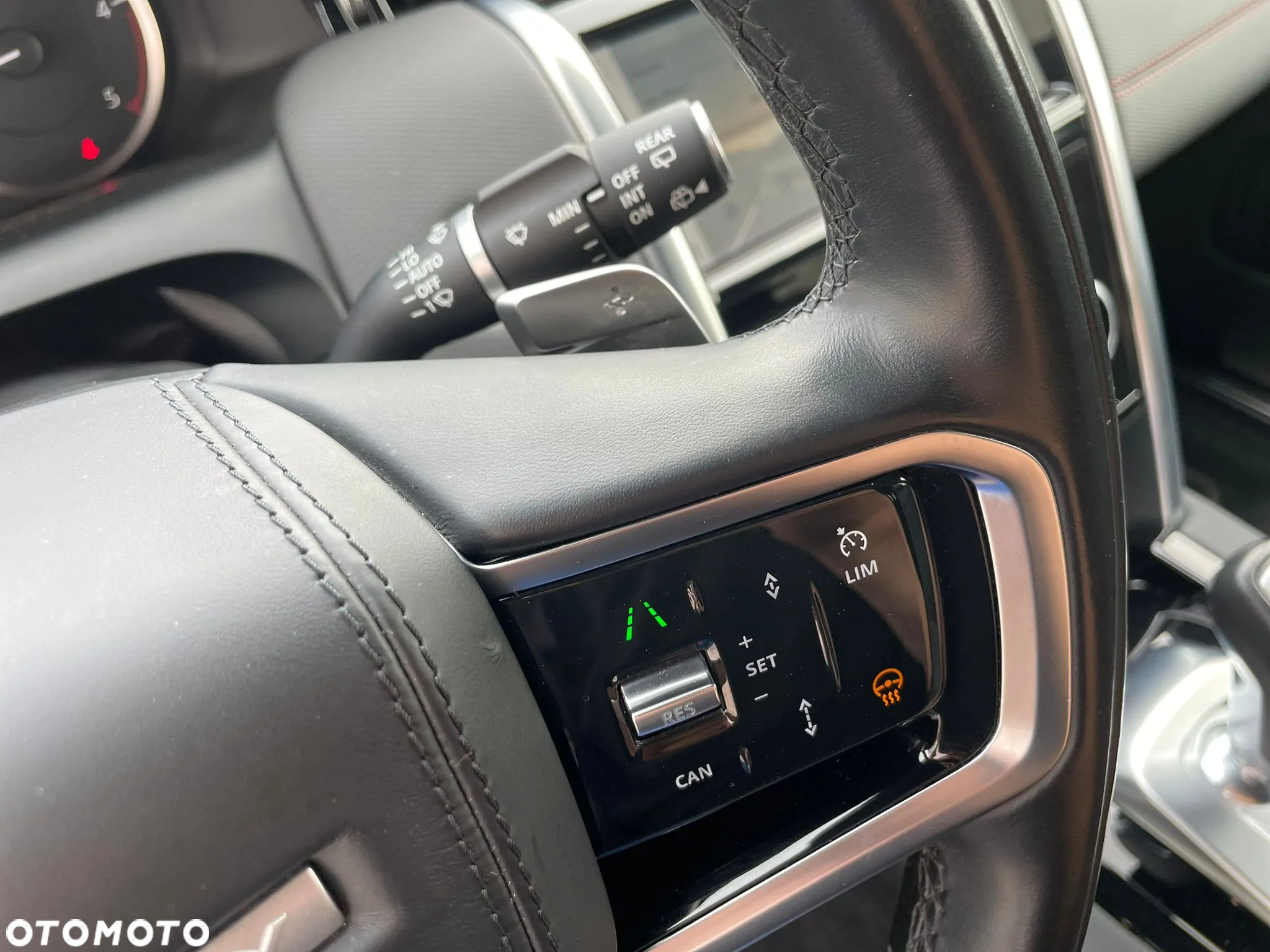Land Rover Discovery Sport - 31