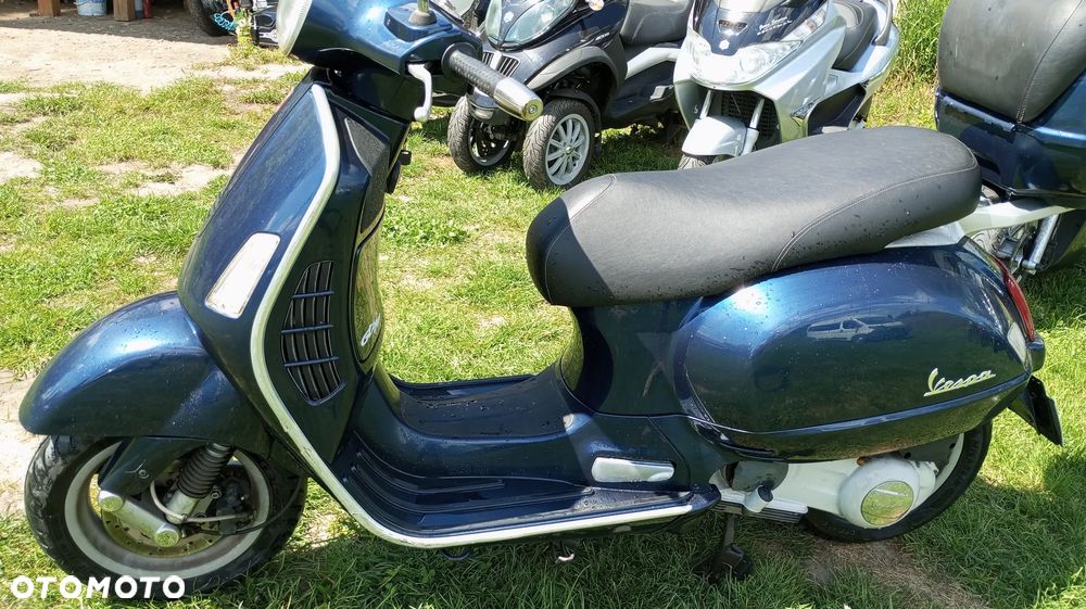 Vespa GTS - 1