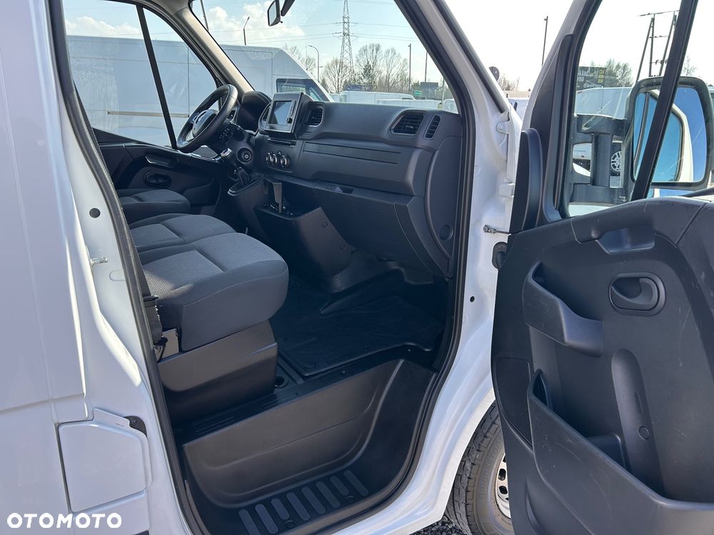 Renault Master - 25