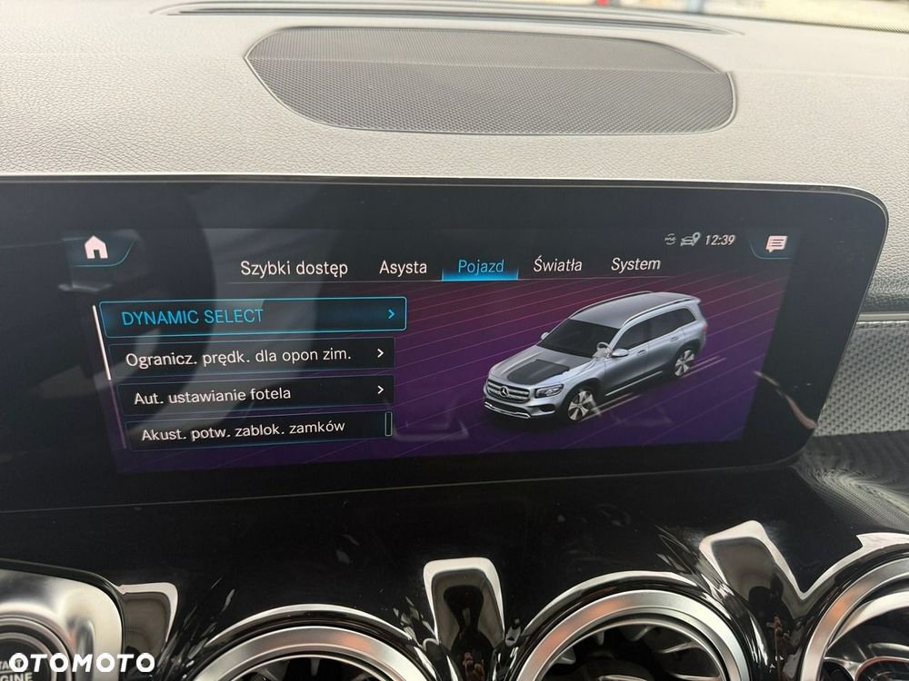 Mercedes-Benz GLB - 36