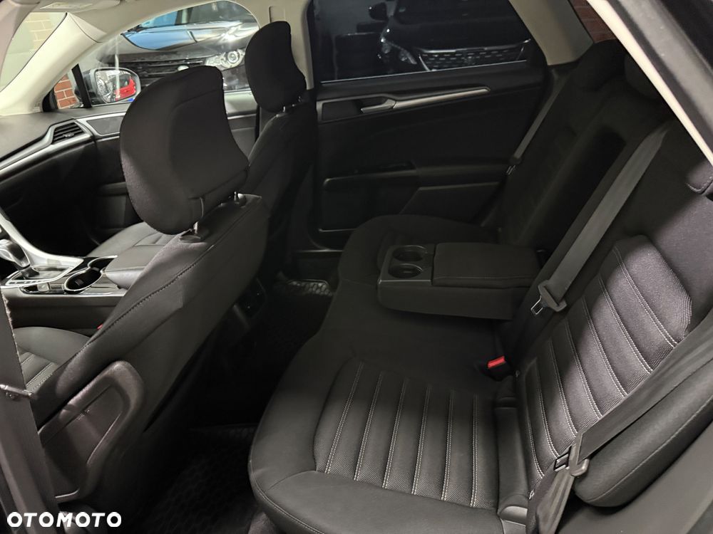 Ford Mondeo 2.0 TDCi Titanium PowerShift - 13