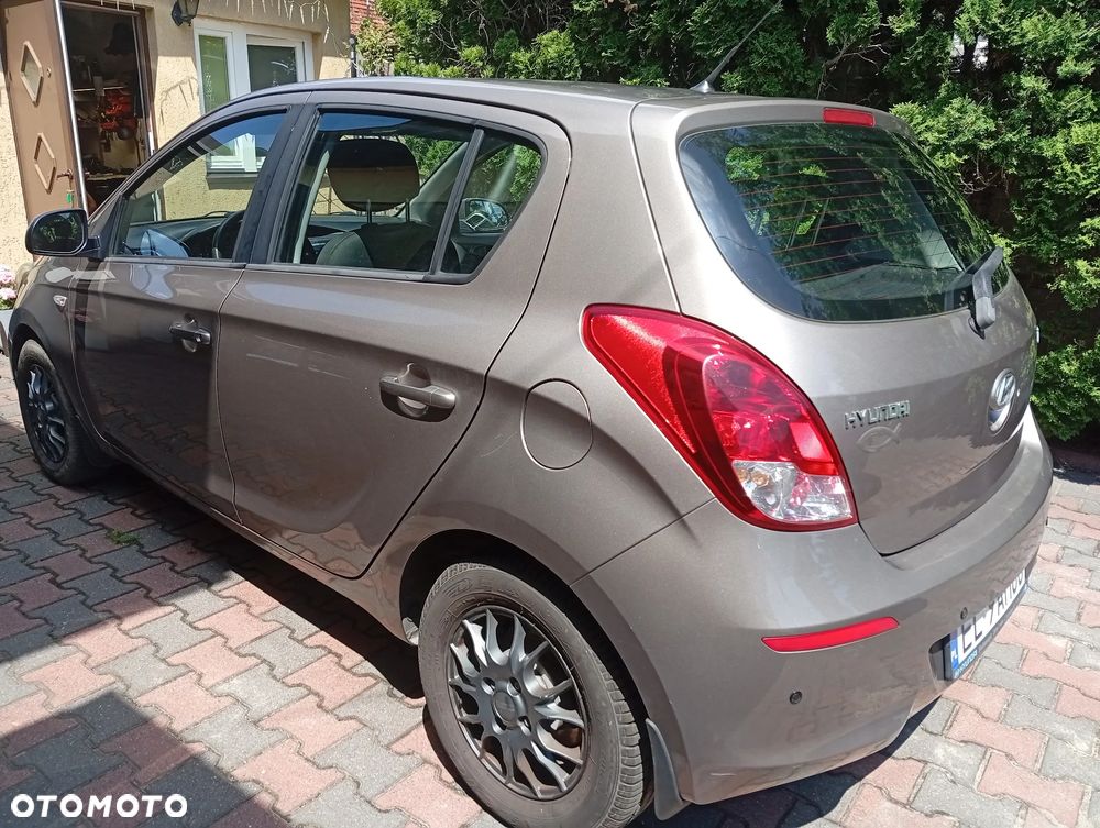 Hyundai i20 - 10