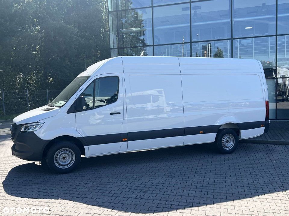 Mercedes-Benz Sprinter - 2