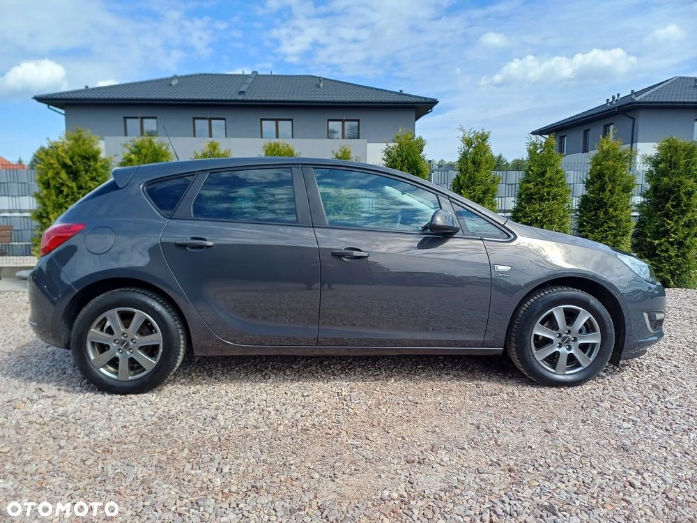 Opel Astra 1.4 Turbo 150 Jahre - 2