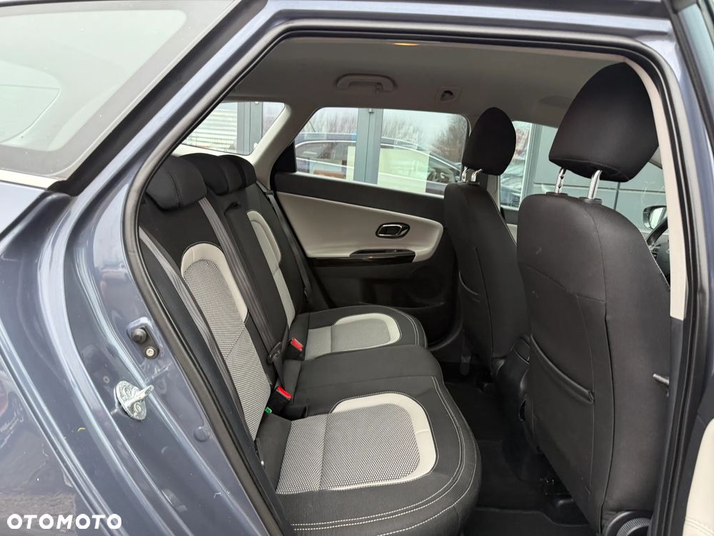 Kia Ceed 1.6 GDI ISG Spirit - 26