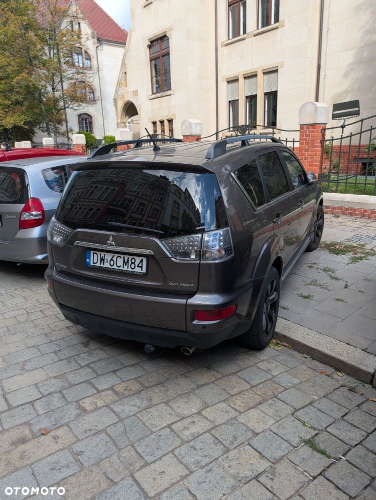 Mitsubishi Outlander - 5