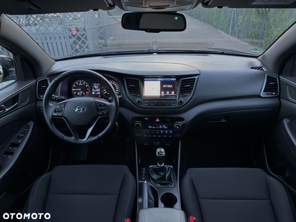Hyundai Tucson 1.6 GDI BlueDrive Design 2WD - 16
