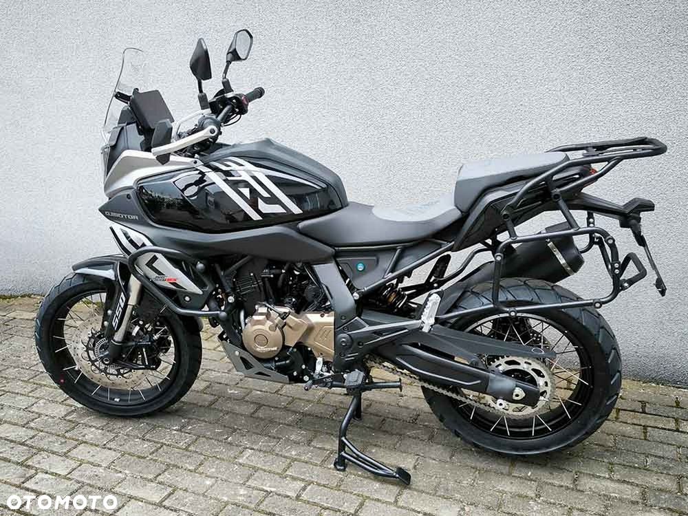 QJMOTOR SRT 600SX - 5