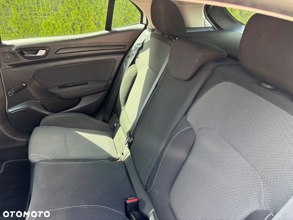 Renault Megane ENERGY TCe 100 LIFE - 14