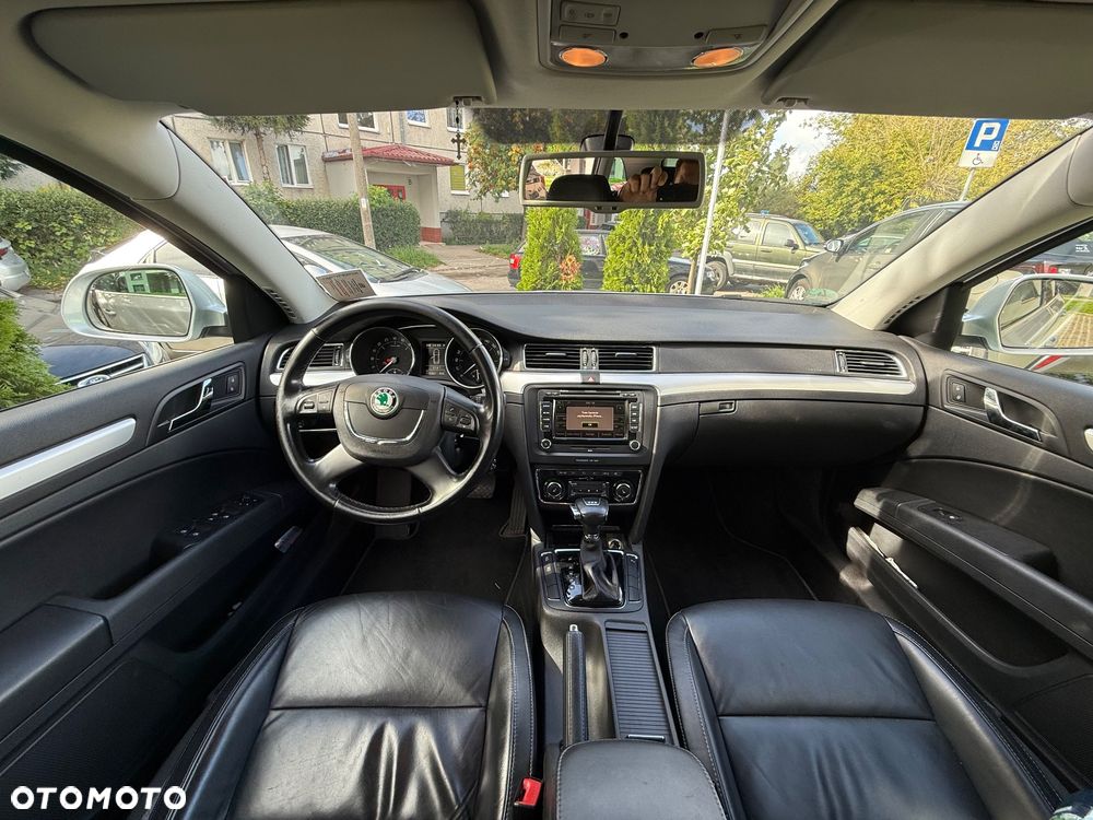 Skoda Superb 2.0 TDI Elegance DSG - 7