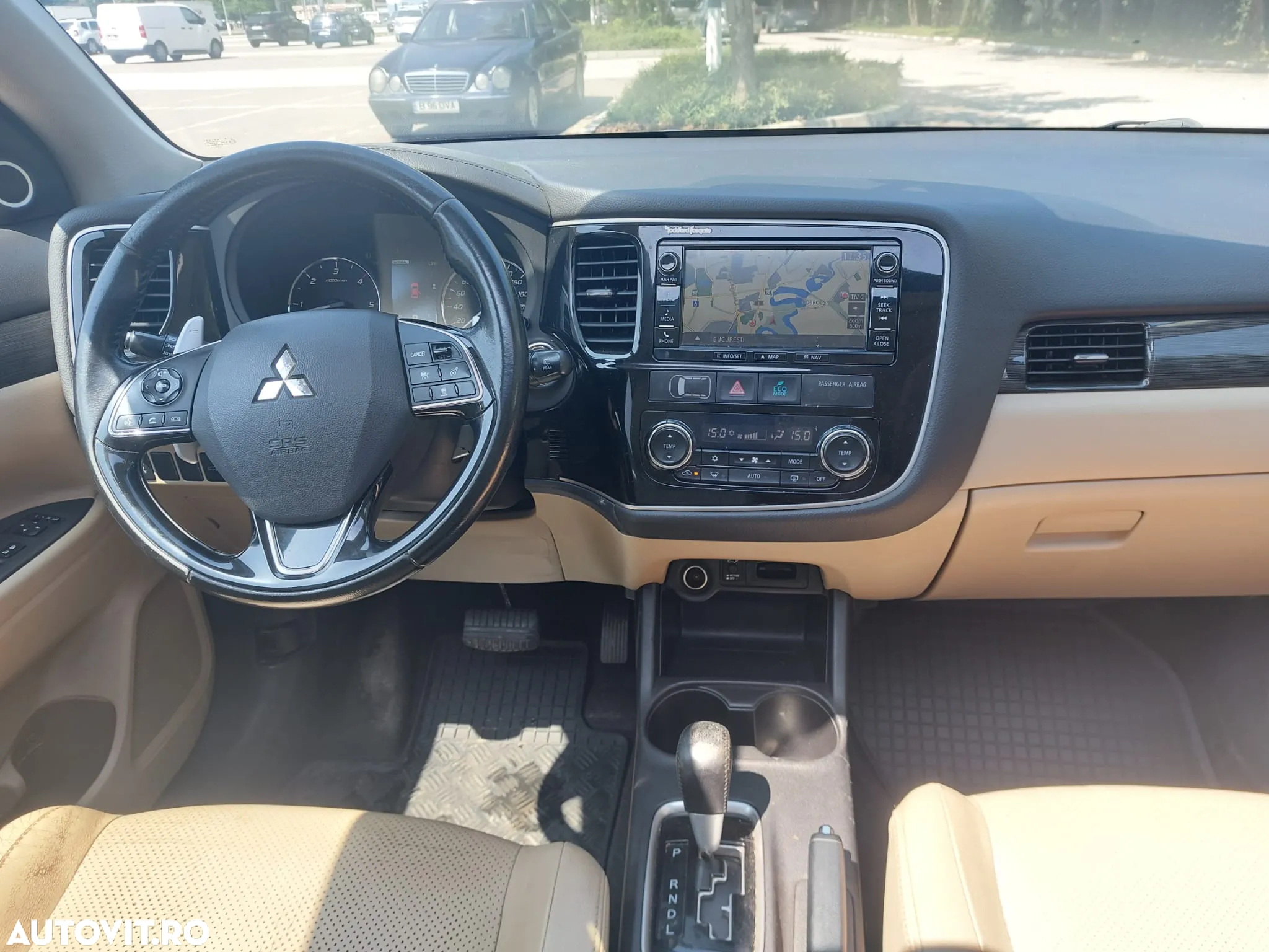 Mitsubishi Outlander 2.2 Litre DI-D AWD Intense Aut. - 2