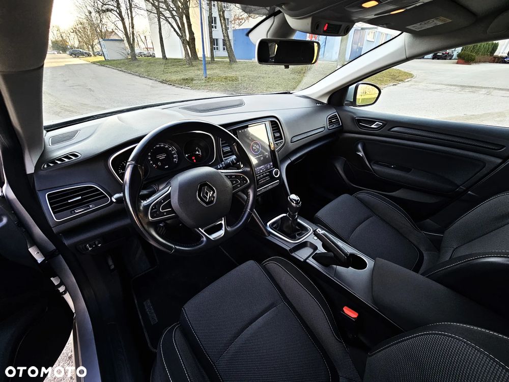 Renault Megane 1.5 Blue dCi Zen - 13