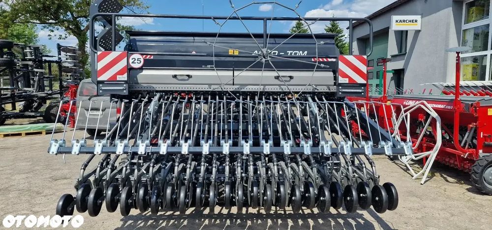 Agro-tom ATSN RS-Zestaw Uprawowo Siewny, pólzawieszany,wał oponowy - 2