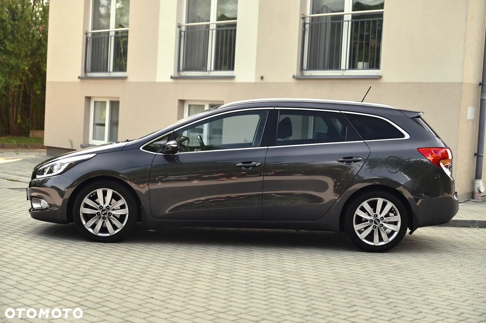 Kia Ceed 1.6 CRDi 128 Platinum Edition - 9
