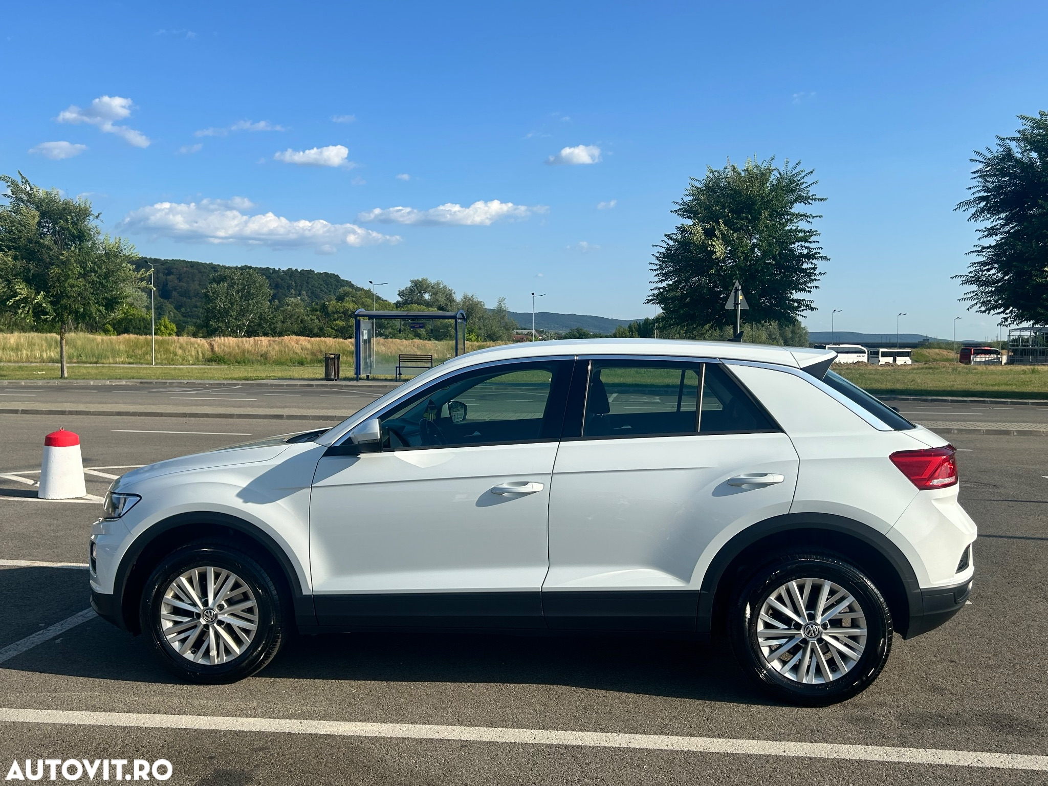 Volkswagen T-ROC 1.6 TDI Design - 3