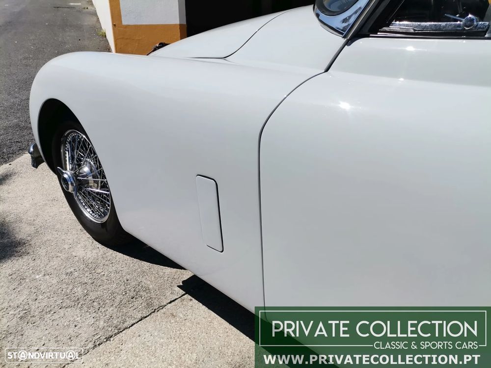 Jaguar XK150 - 26