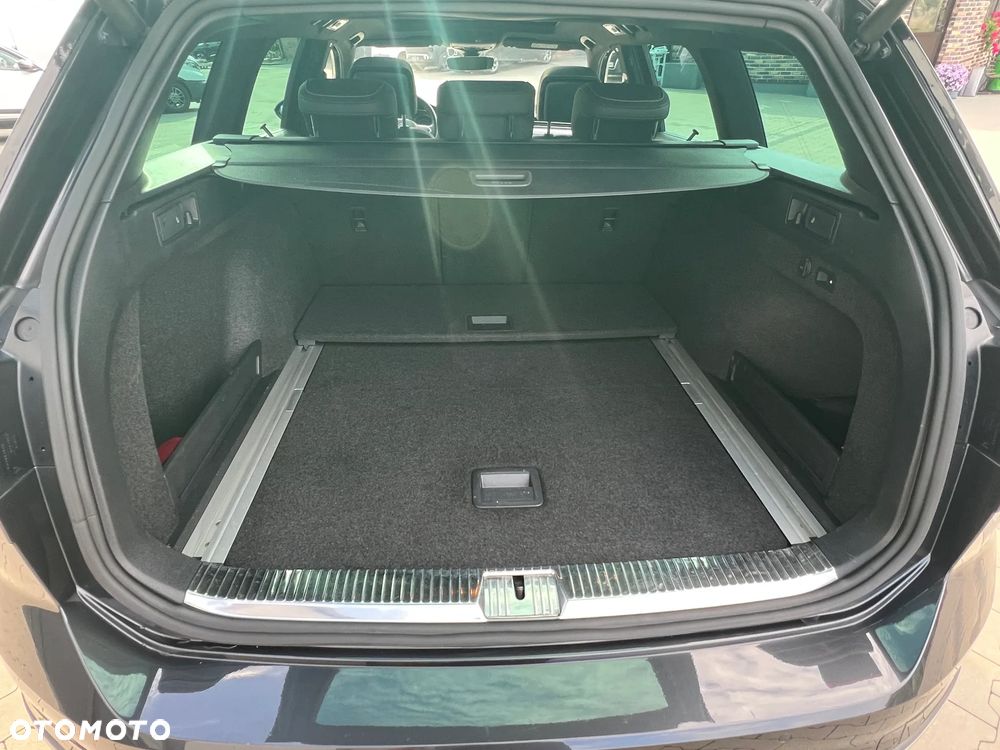 Volkswagen Passat Alltrack 2.0 TDI SCR DSG 4Motion - 12