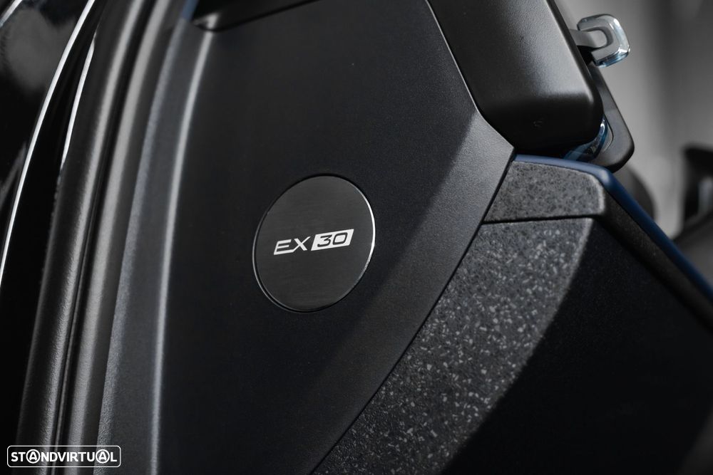 Volvo EX30 69 kWh Twin Motor Plus - 30