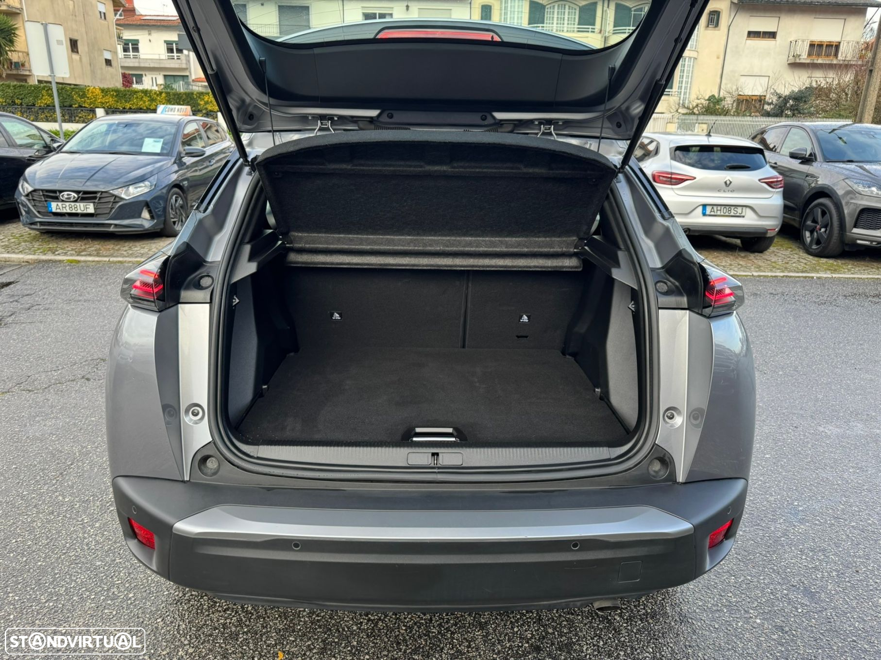 Peugeot 2008 1.2 PureTech Active Pack - 13